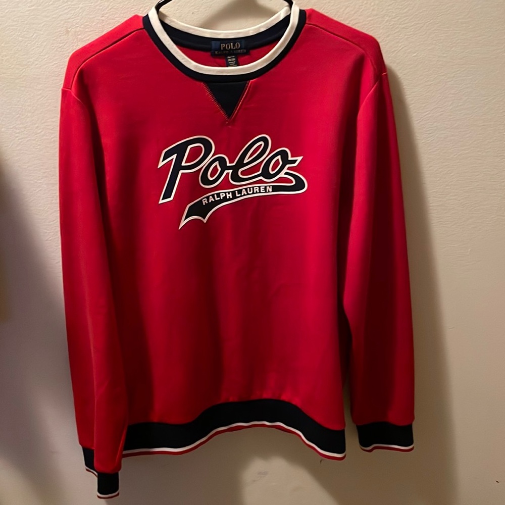 Sweatshirt
